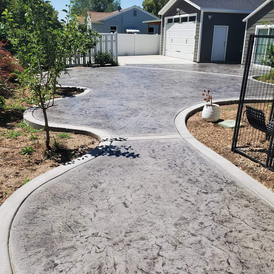 concrete patio contractor