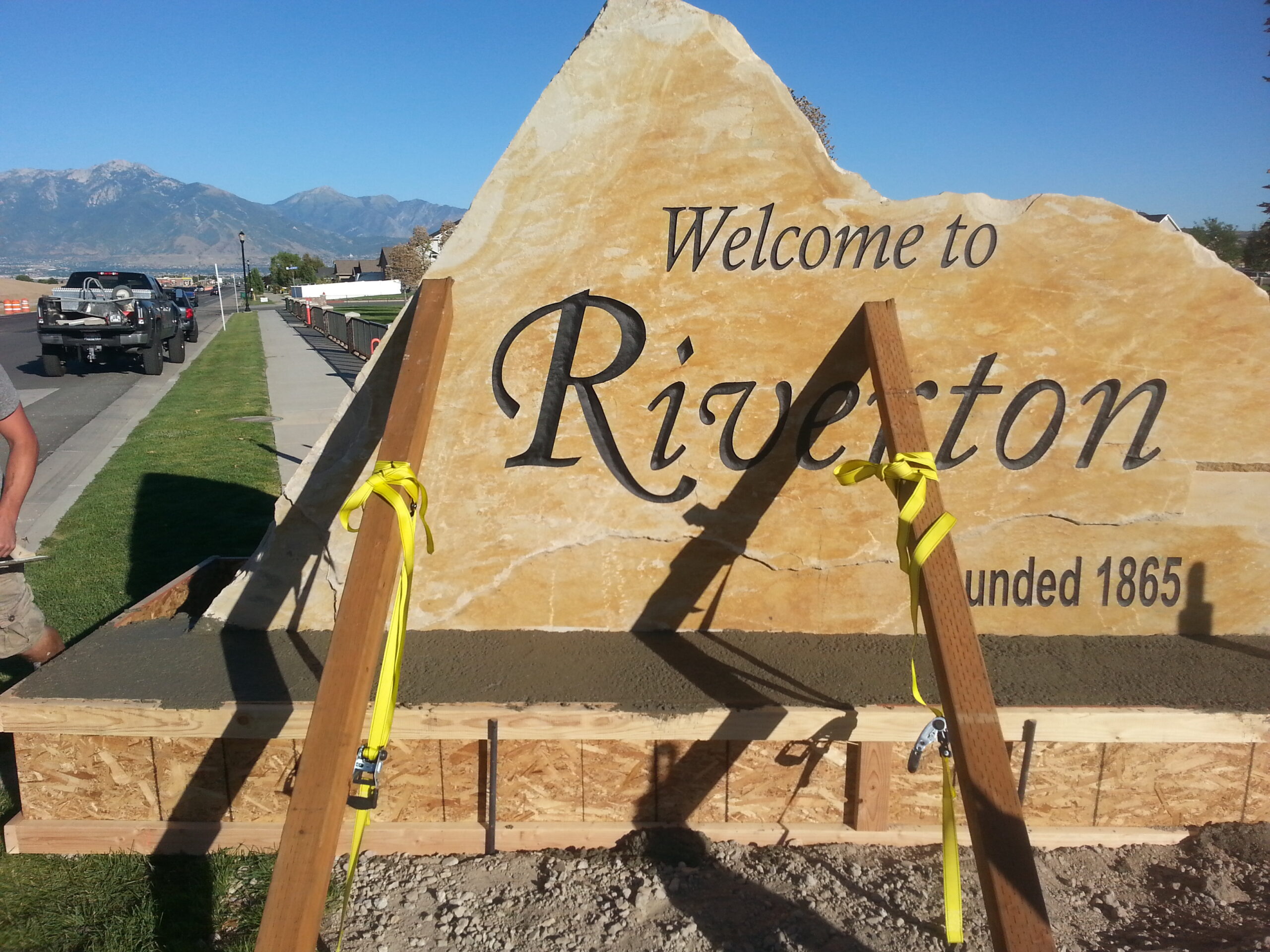 Riverton City Welcome Sign poured by Dirty boys  concrete in riverton, ut